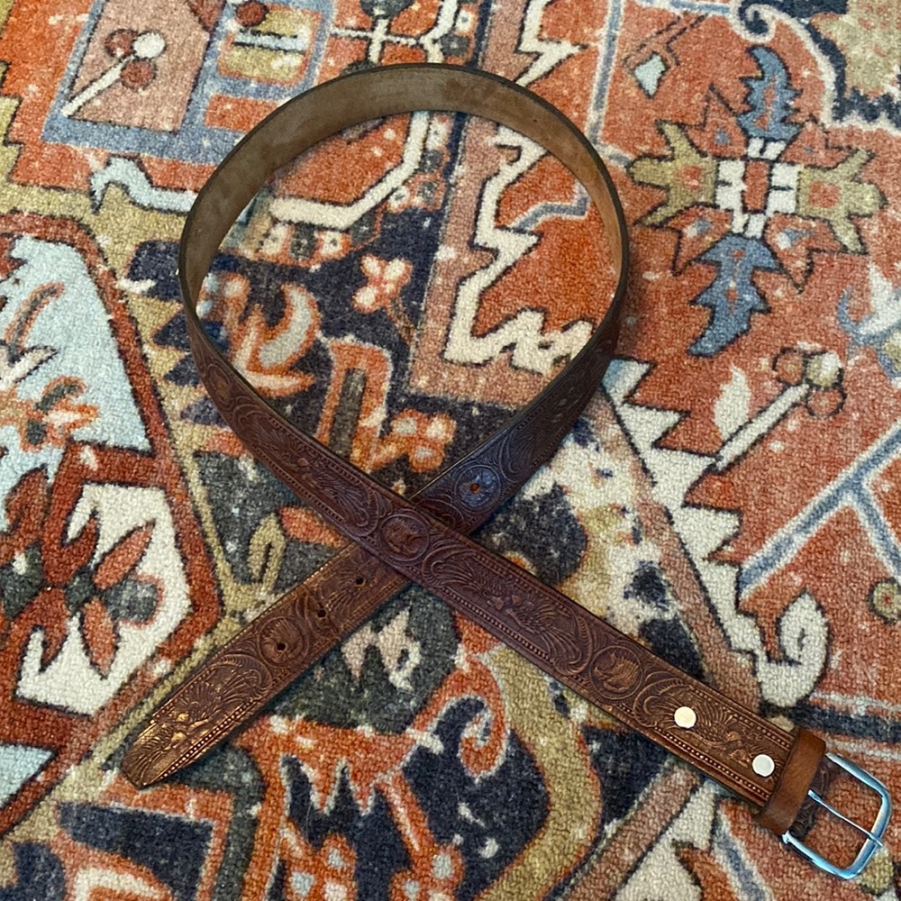 Mens leather belt. 42in